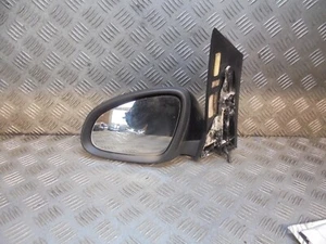 Opel Astra  2006 Diesel PASENGER  SIDE ELETRIC WING MIRROR - Picture 1 of 3