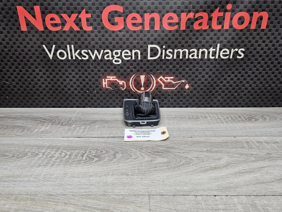 Volkswagen Golf R 2015-2019 negro con puntada gris DSG perilla de cambio y bota de cambio Foto 1 de 4