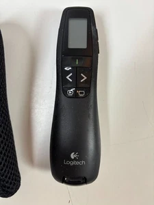 Logitech Wireless Presenter R400 con pantalla LCD y estuche - Imagen 1 de 5