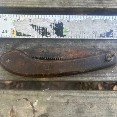Vintage Antique Folding Hand Saw Locking Wood Handle Camping Keyhole Pruning - Image 1 of 4
