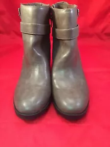 UNISA UNTerrance2 Brown Leather Side Zip Wedge Ankle Boot Size 8.5M - Picture 1 of 6