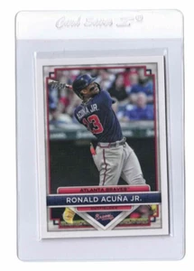 Colección insignia exclusiva de Ronald Acuña Jr. 2023 Topps #50 Atlanta Braves - Imagen 1 de 3