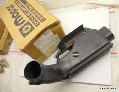 NOS MoPar 1988 Dodge Lancer with  2.2L  Engine Control Module Computer   5233246 - Image 1 of 4