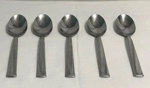5 Oneida PERRY 18/10 Oval Soup SPOONS Stainless Flatware Glossy 7 1/8” Vietnam - Picture 1 of 7
