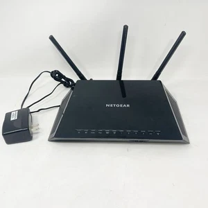NETGEAR NIGHTHAWK AC1750 Smart Wireless Wi Fi Router R6700 Black - Picture 1 of 5