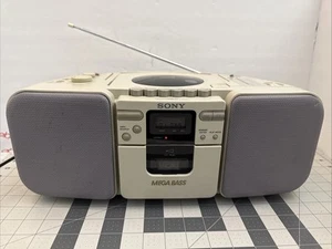 Sony CFD-21 CD/Radio/Cassette-Corder. Cassette Doesn't Work. Tested - Picture 1 of 15