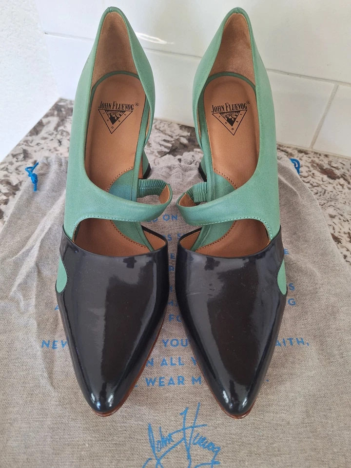 Zapatos de tacón negros John Fluevog sandalias talla 6,5 para mujer Foto 1 de 4