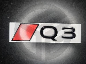 2025+ Style Glanz Schwarz Rot Q3 Heck Kofferraum Emblem Passend für Audi - Bild 1 von 1