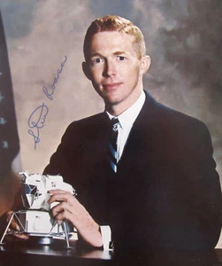 Vintage NASA Astronaut Signed Picture Stuart A. Roosa Apollo 14 (Autopen) 1966 - Picture 1 of 4