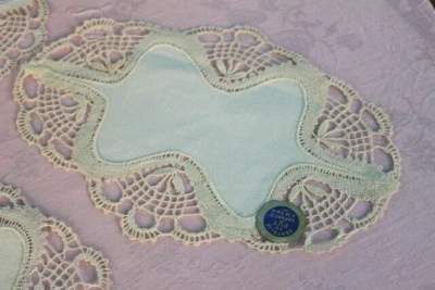 Napperon ancien lin et dentelle aux fuseaux du Puy / Linge ancien 340016-6 - Photo 1/2