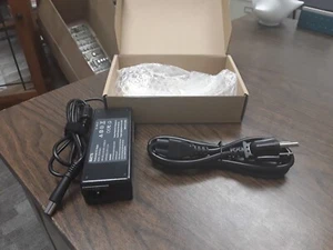 Adaptador de CA de escritorio todo en 1 Hewitt Packard - Imagen 1 de 3