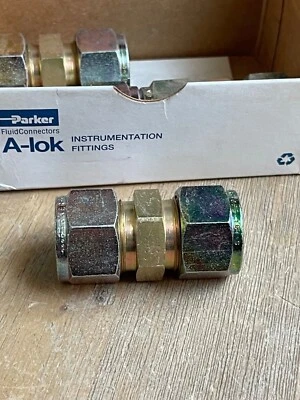 5/8" OD Tube Steel Double Ferrule Union Fitting  Parker 10sc10-s - Image 1 of 2