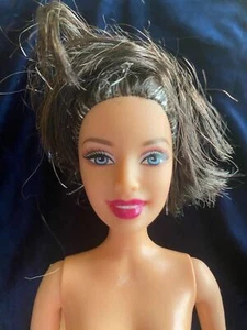 Barbie 2006 (2003) China ~ Jointed Legs, Black Hair with Sparkles, Blue Eyes #66 - Bild 1 von 6