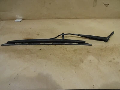 Maserati 4200 cupé, brazo limpiaparabrisas Spyder LH Driver P/N 66241400 Foto 1 de 4