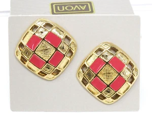 Vintage Avon Pretty Plaid Pierced Earrings - Fuschia - Picture 1 of 5