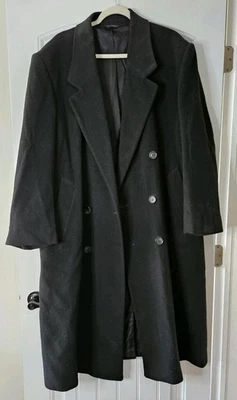 Roundtree & Yorke Men’s Overcoat 46R Black 100% Merino Wool Made in USA - Image 1 of 4