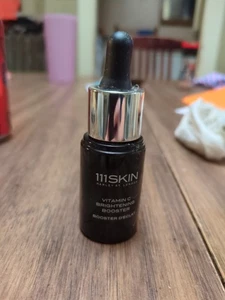 Potenciador iluminador 111SKIN Black DiamondVitamin C - 0,68 oz.  Caja abierta - Imagen 1 de 3