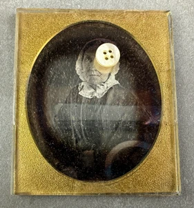 Antique Daguerreotype Photo Photograph 1850s Victorian Woman Wrinkled Weathered - Picture 1 of 11