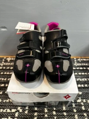 SPECIALIZED SPIRITA RBX WOMENS CYCLING SHOE BLACK/PINK 37/6.5 - Image 1 of 4