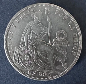 1925 Peru 1 Sol Silver Coin - XF -- Ships Free - Picture 1 of 2