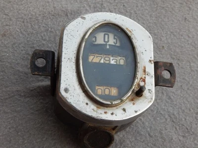 Vintage 1928-1930 Ford Model A Stewart Warner? Speedometer Untested Estate Find - Image 1 of 4