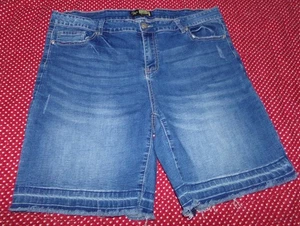 SUZANNE BETRO WOMENS SIZE 16 BLUE JEAN CUTOFF BERMUDA SHORTS DENIM - Picture 1 of 3
