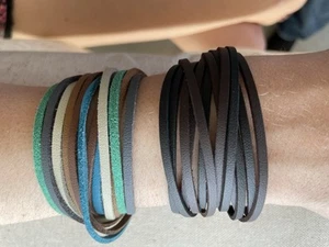 2 Stück kOmMa5 Armbänder  doppelt gewickelt - Bild 1 von 8