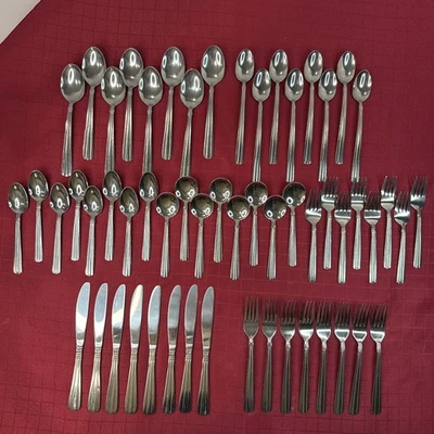 NORTH BAY Acero Inoxidable Por Oneida 18/0 China 56 piezas Servicio Para 8 Descontinuado  Foto 1 de 4