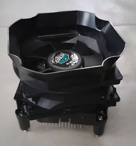Schwarz Cooler Master Sockel 775 Kühlkörper & Lüfter CPU-Kühler 4 Pin - Bild 1 von 5