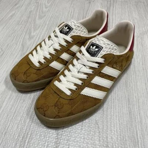 Gucci Adidas Gucci Adidas 2023 Sneakers GAZELLE Gazelle Scarpa in tela taglio basso GG - Foto 1 di 9