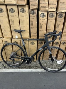 2023 Cannondale SuperSix Evo Carbon 3 105 Di2 Road Bike Size 56cm - Picture 1 of 4