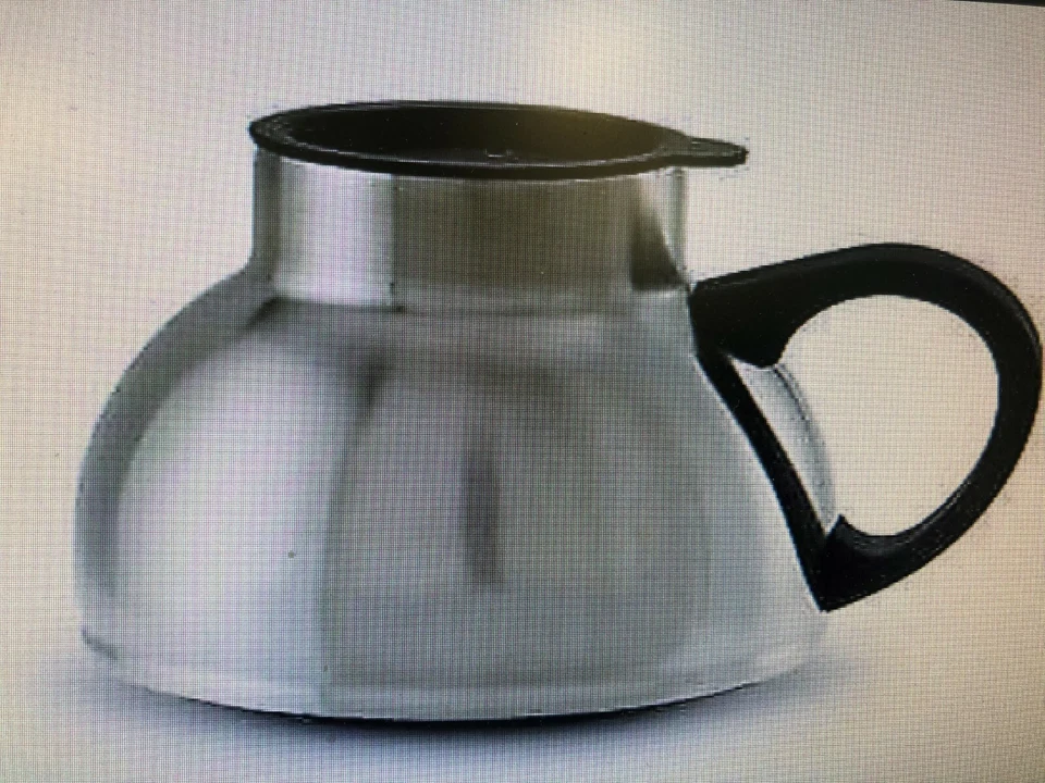 Taza de café gordita con aislamiento térmico de acero inoxidable de 18 oz Foto 1 de 1