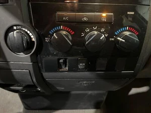 2007 - 2009 Toyota Tundra Dual Zone Manual Temperature Control Panel HAC - Picture 1 of 1