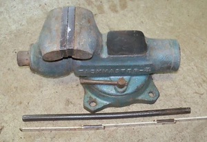 Vintage Taskmaster 4" Swivel Base Anvil Top Bench Bullet Vise - Picture 1 of 14