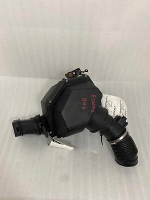 13 14 15 16 17 18 19 BMW M6 Right Passenger Side Air Cleaner With Tube 4.4L - Image 1 of 2