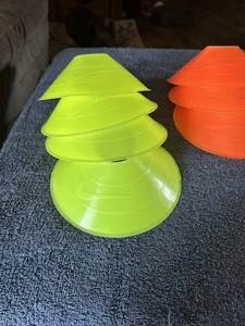 Nike Training Cones Yellow 8 Pack Soccer Football Sports - Picture 1 of 6