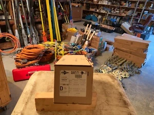 (31) Kearney 505-82 squeezon Compression Connectors H-tap - Picture 1 of 9