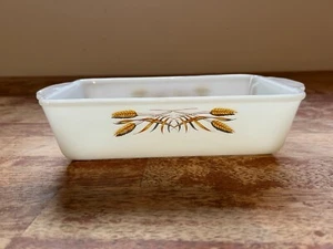 VINTAGE ANCHOR HOCKING FIRE KING 'WHEAT' 9X5X2.5 LOAF PAN DISH #409 1 QT. USA - Picture 1 of 6