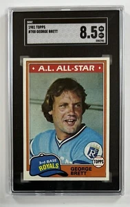 1981 Topps #700 George Brett SCD 8,5 NM--MT+ GC41-2781 - Foto 1 di 2