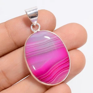Ciondolo Fatto a mano Pietra Preziosa Fasciata Agata Rosa Botswana Argento 925 1,5" ARP-4376 - Foto 1 di 3