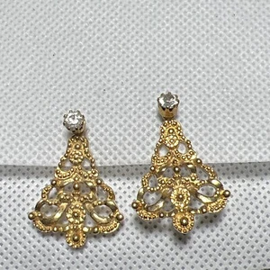 Vintage Gold Tone open Christmas earrings Pierced 2 piece - Picture 1 of 10