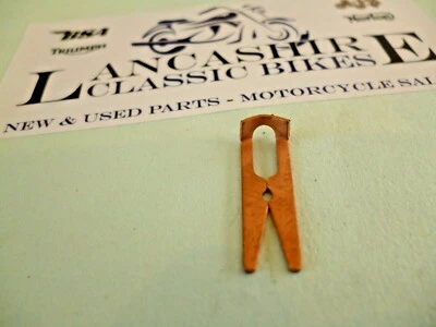 BSA BANTAM D7  C15 3TA 5TA 375 376 CARBURETTOR CARB THROTTLE NEEDLE CLIP 4/230 - Image 1 of 2