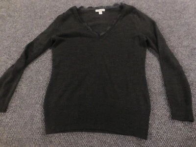 Suéter gris medio elástico New York and Company para mujer Foto 1 de 4