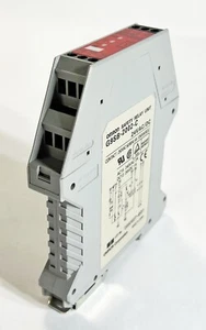 Unidad de relé de seguridad Omron G9SB-2002-C 24 Vac/Vdc - Imagen 1 de 3