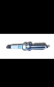 New Genuine Nissan Qashqai 2.0 Petrol Spark Plug NGK 22401-1VA1C DILKAR7D11H - Picture 1 of 1