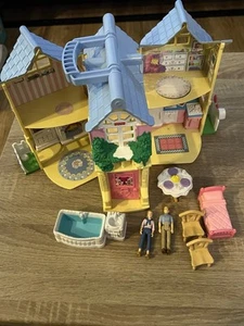 Fisher Price Country Cottage Sweet Streets Loving Family Doll House 2000 - Picture 1 of 15