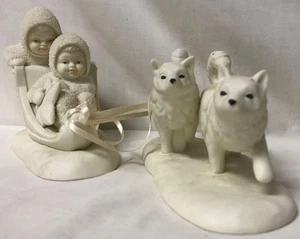PELPILLA PARA BEBÉS DE NIEVE! FIGURA DE TRINEO DE PERROS VINTAGE DEL DEPARTAMENTO 56 COLECCIONABLE 1995 MARFIL BISQUE - Imagen 1 de 9