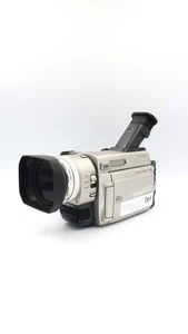 Sony DCR-TRV900E MiniDV 3CCD Video Camera Camcorder Pal Model - Picture 1 of 7