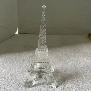 Crystal Eiffel Tower Figurine Paris, France - Stunning Quality Detail - Picture 1 of 10
