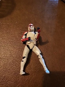 2001 LFL Star Wars Red & White Clone Trooper - Small Loose Acton Figure Only - Picture 1 of 3